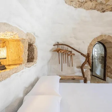 Bed & Breakfast Trullo Santovia *