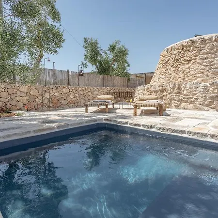 Alojamento de Acomodação e Pequeno-almoço Trullo Santovia 4*