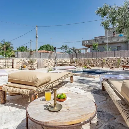 Alojamento de Acomodação e Pequeno-almoço Trullo Santovia Sant Isidoro (Apulia)