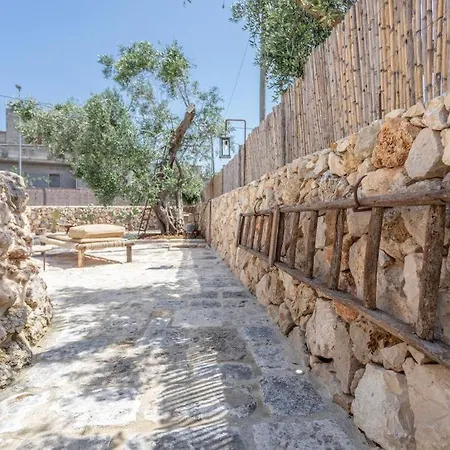 Trullo Santovia Alojamento de Acomodação e Pequeno-almoço