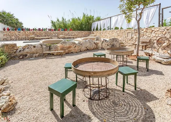 Trullo Santovia Bed & Breakfast